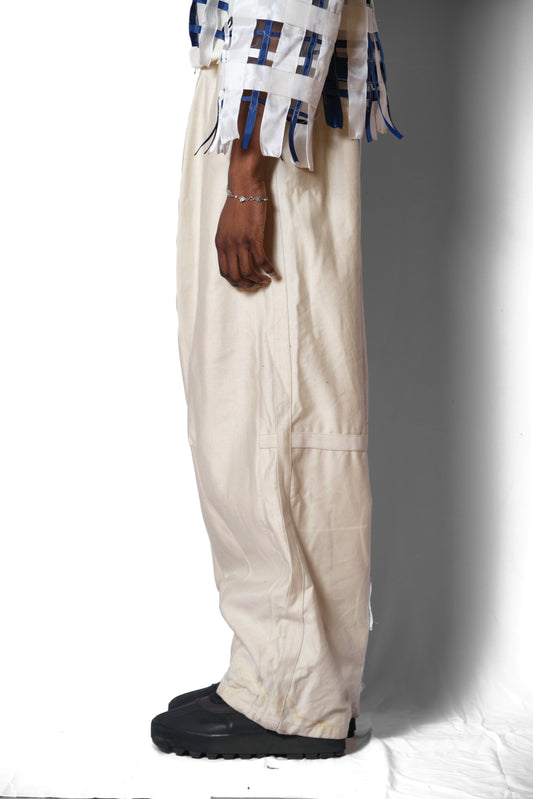 LACE DARTED CANVAS JEANS