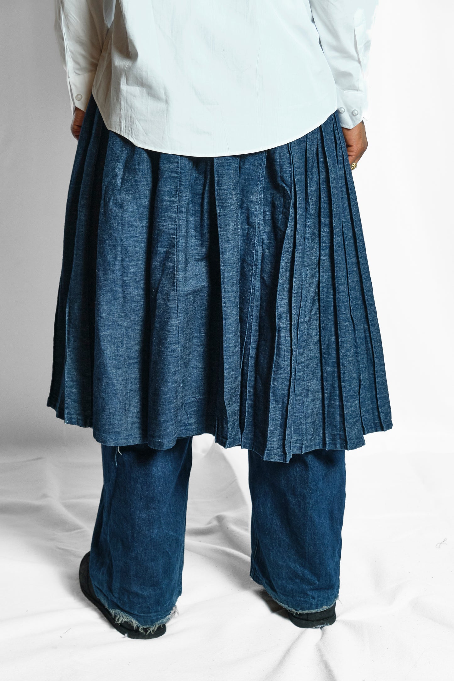 'STUDIOUS' PLEATED SKIRT SHORTS - BLUE