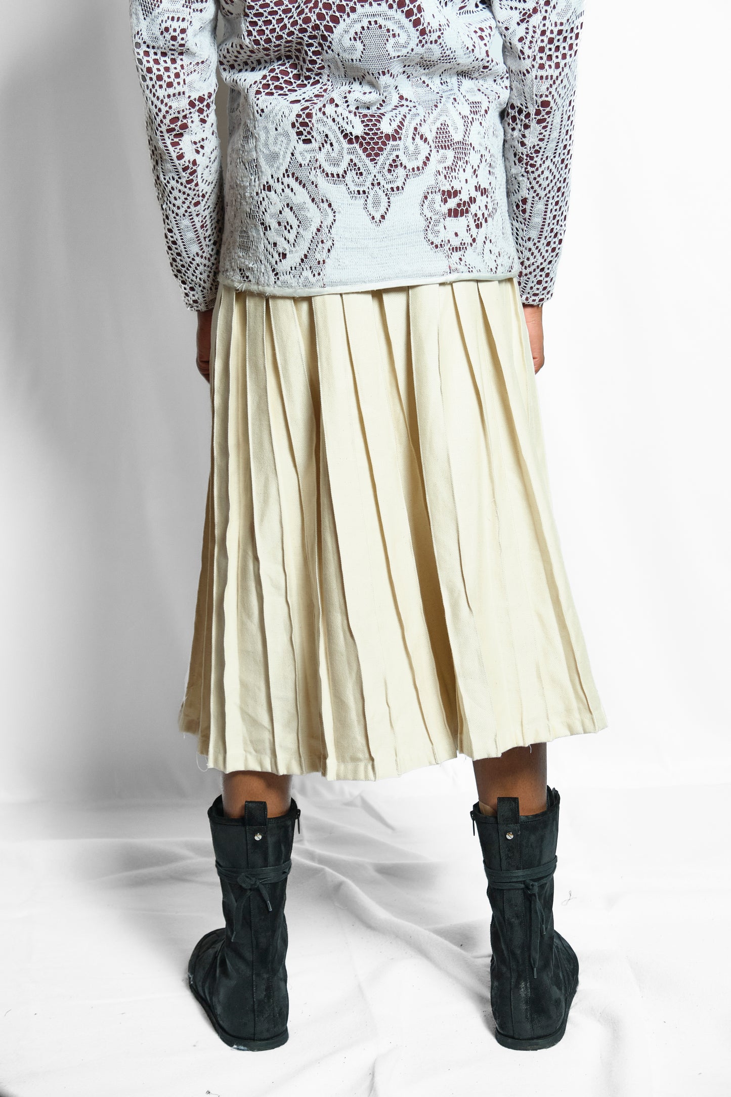 'STUDIOUS' PLEATED SKIRT SHORTS