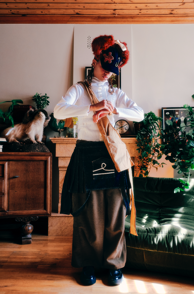 'LATE' DENIM APRON PLEATED SKIRT