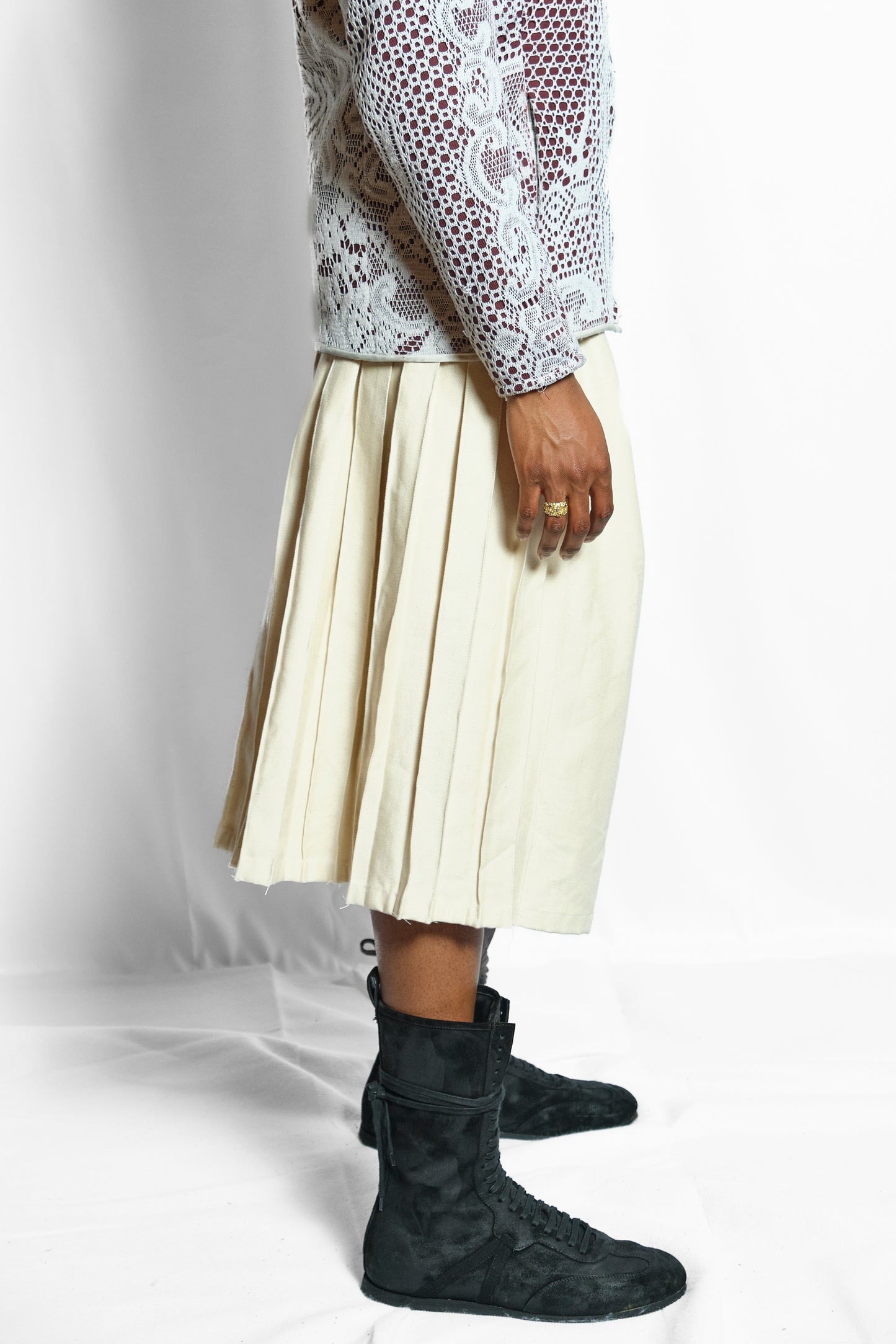 'STUDIOUS' PLEATED SKIRT SHORTS